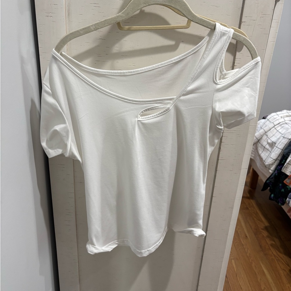 White tshirt